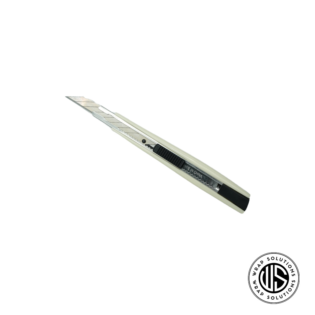 Handy snap off cutter 30° degree blade